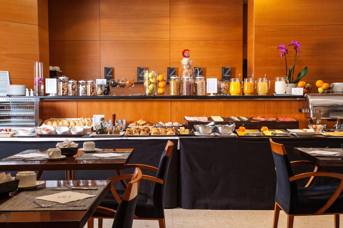 Zenit-Malaga-Restaurant-18