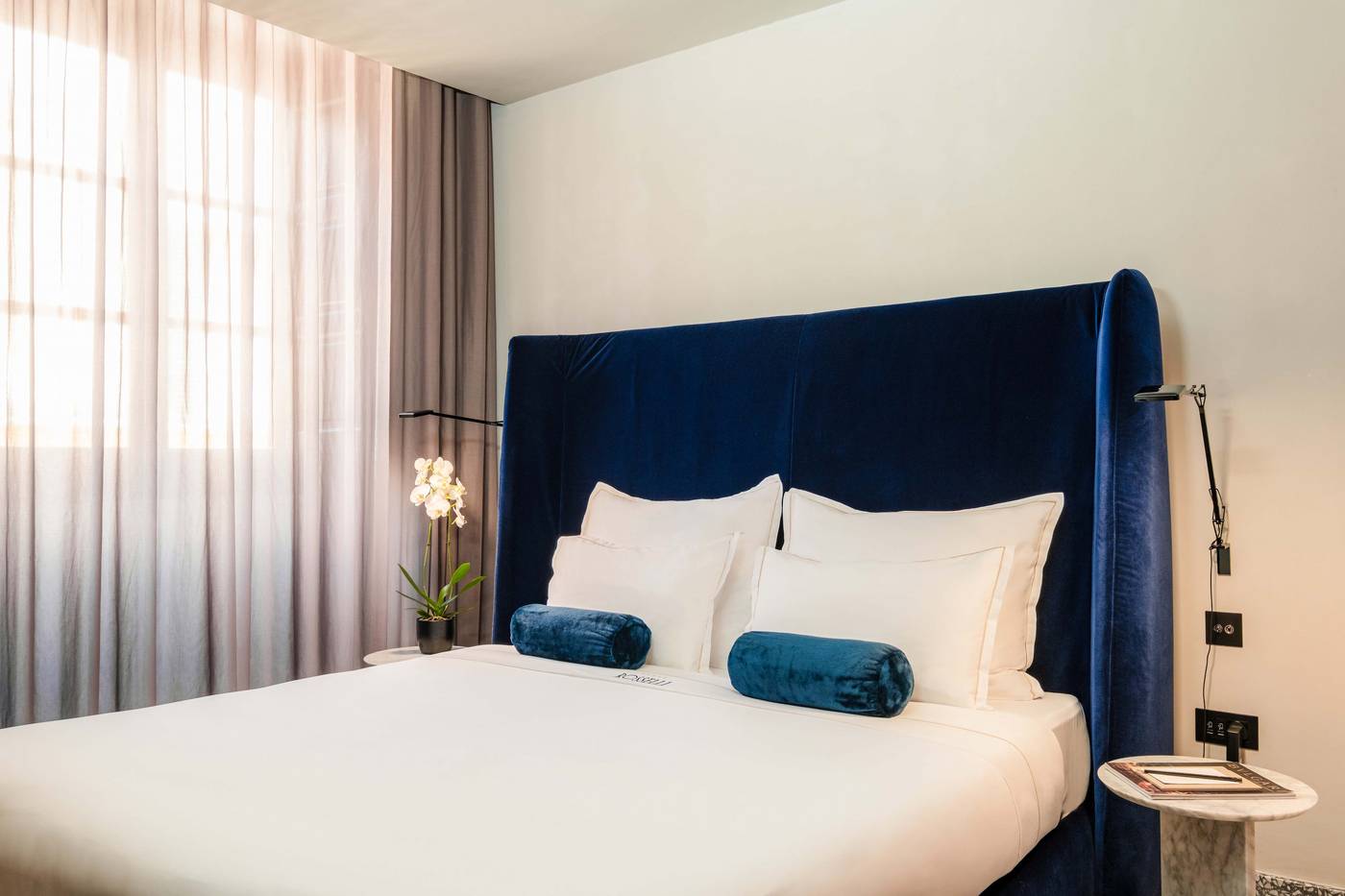 Rosselli-Ax-Privilege-Room-20