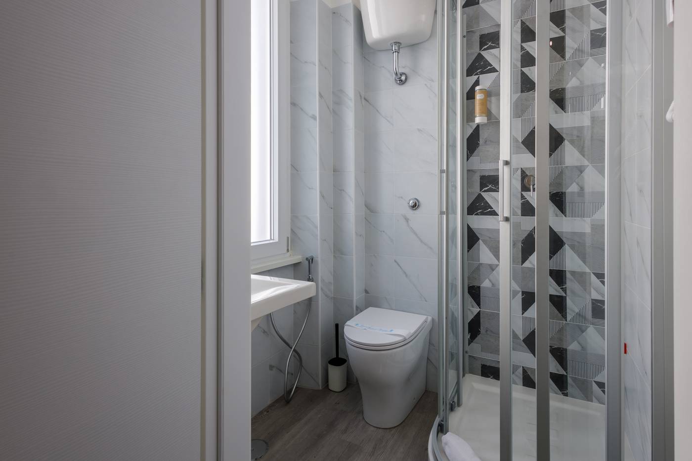 Crossroad-Hotel-Room-25