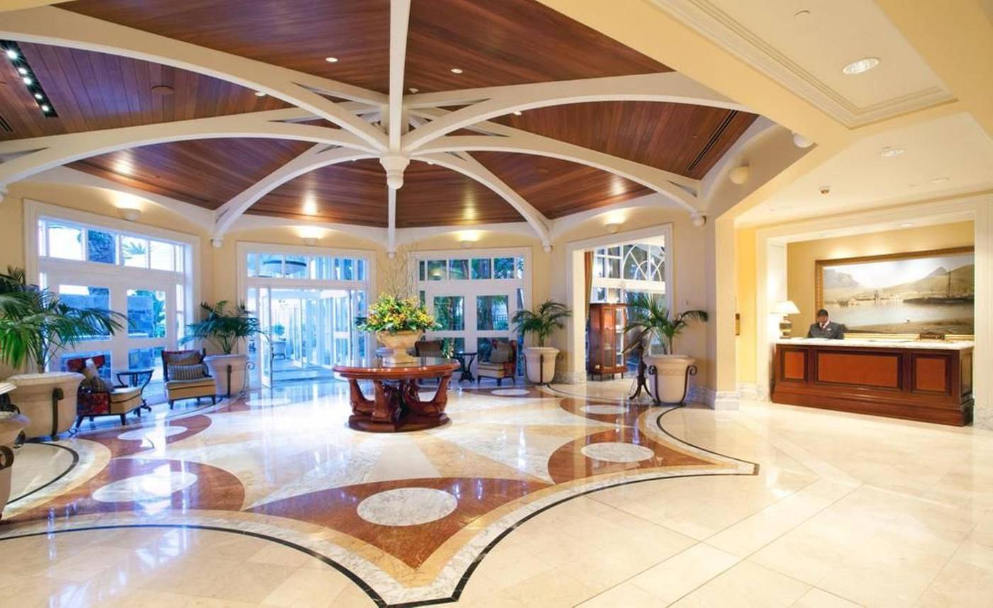 The-Table-Bay-Hotel-Lobby-18