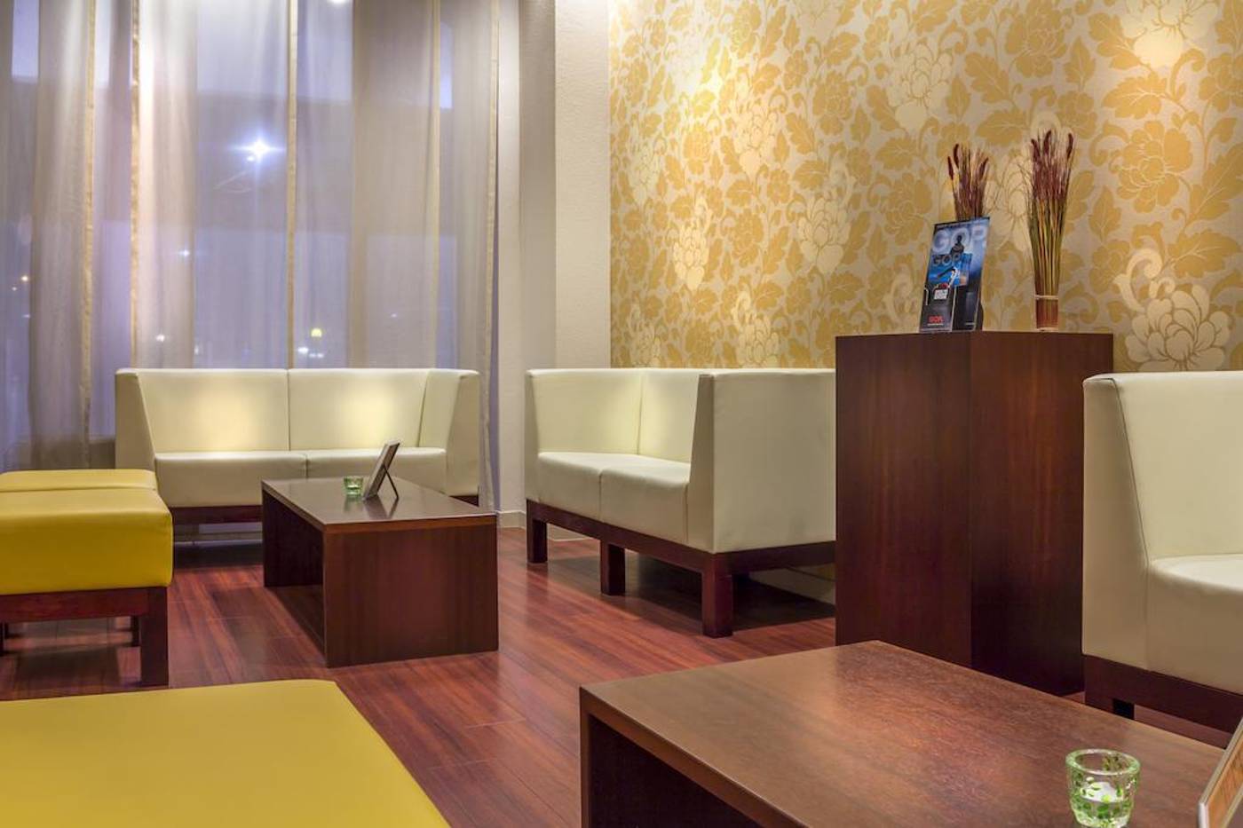 PLAZA Premium Columbus Bremen-Germany-BREMEN-Lobby-7