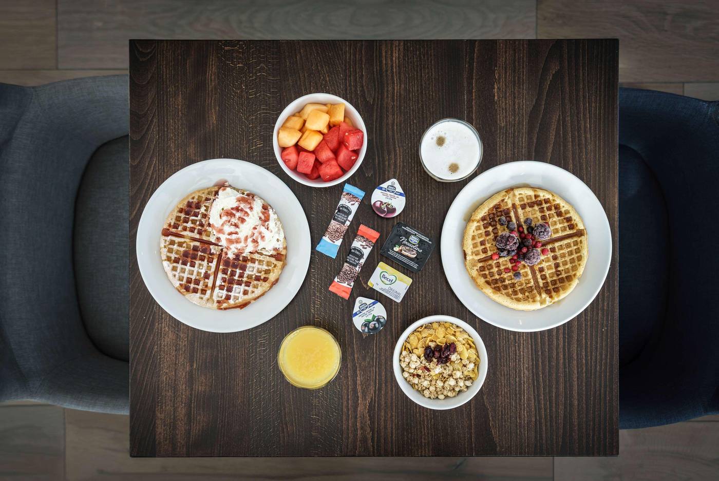 Hampton-By-Hilton-Amsterdam-City-Centre-East-Restaurant-41