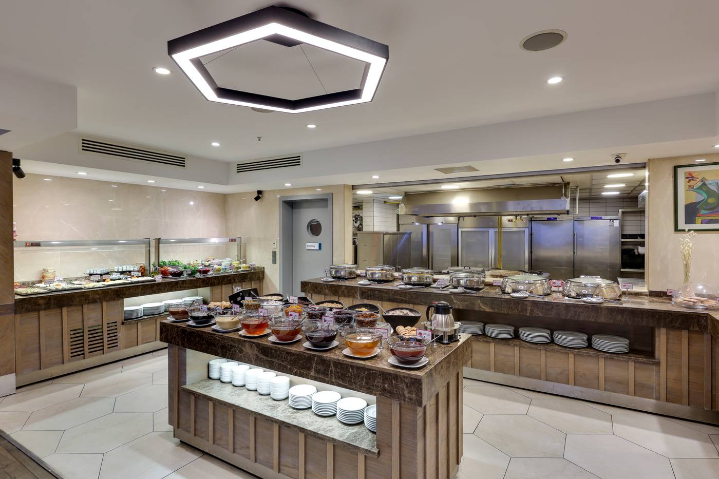 Ramada-Istanbul-Old-City-Restaurant-56