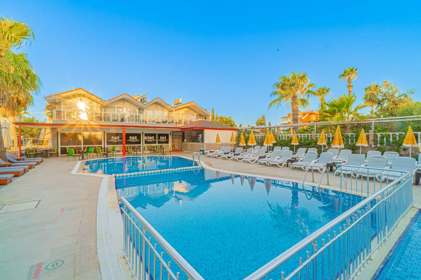 Hotel Sayanora