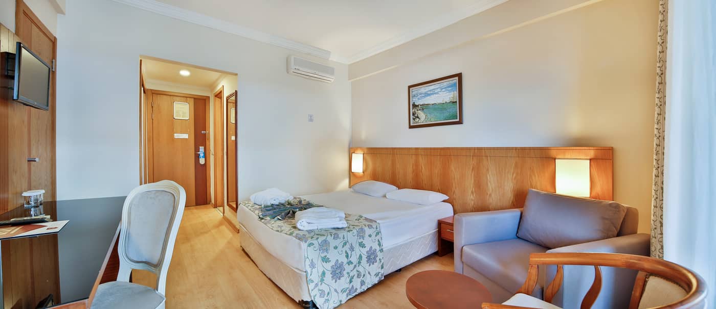 Throne-Sea-Gate-Belek-Hotel-Room-29