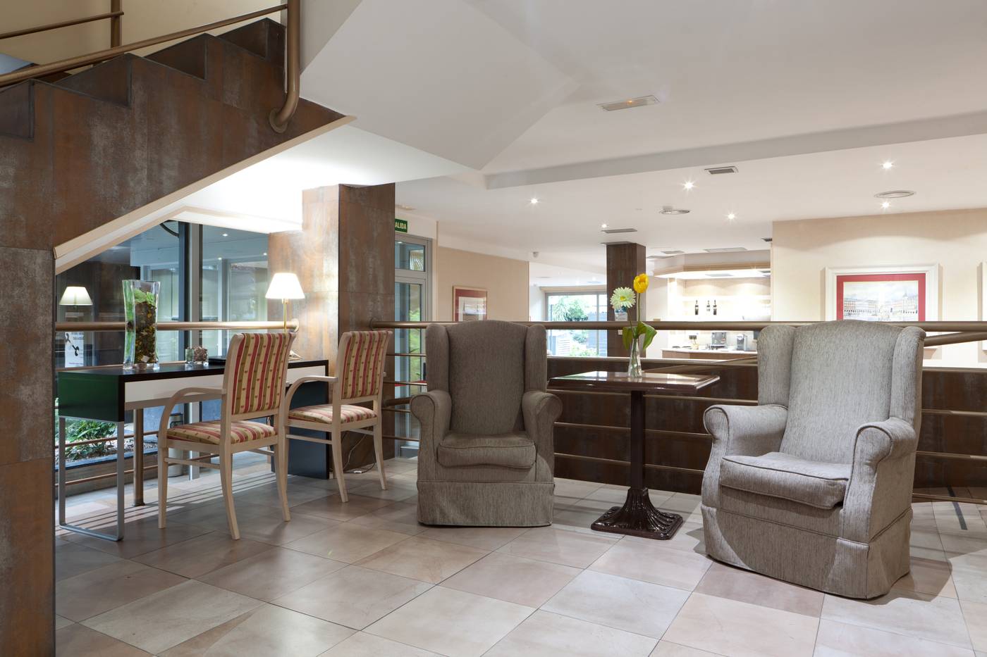 Senator-Castellana-Lobby-11