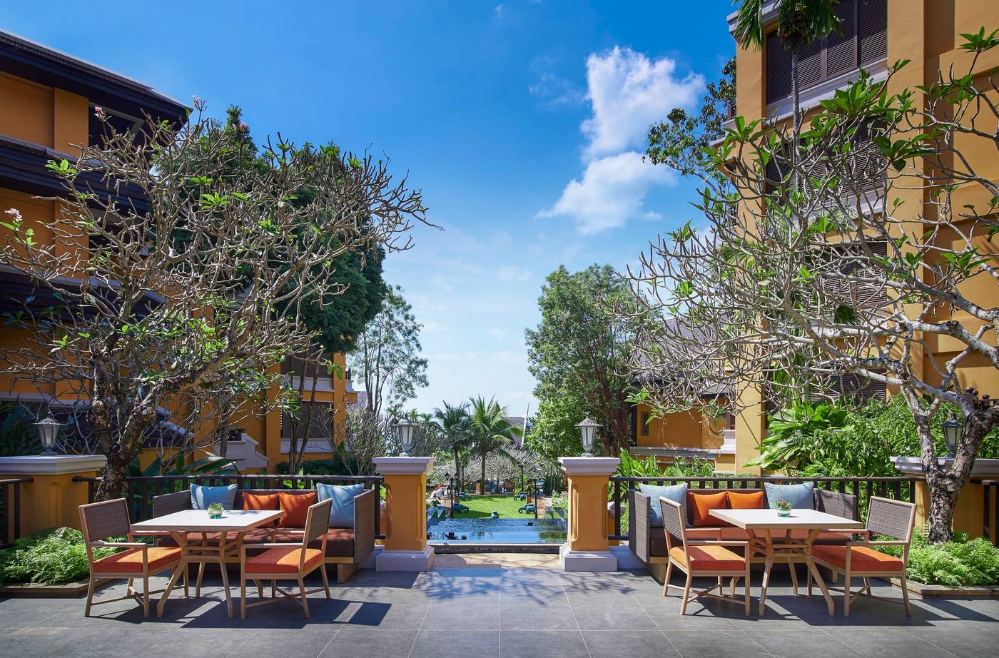 Amari-Vogue-Krabi-Restaurant-8