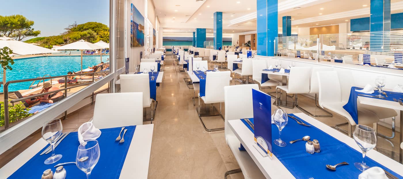 Globales-Lord-Nelson-Restaurant-33