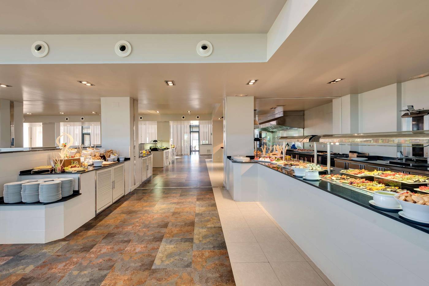 Barcelo-Costa-Ballena-Restaurant-39