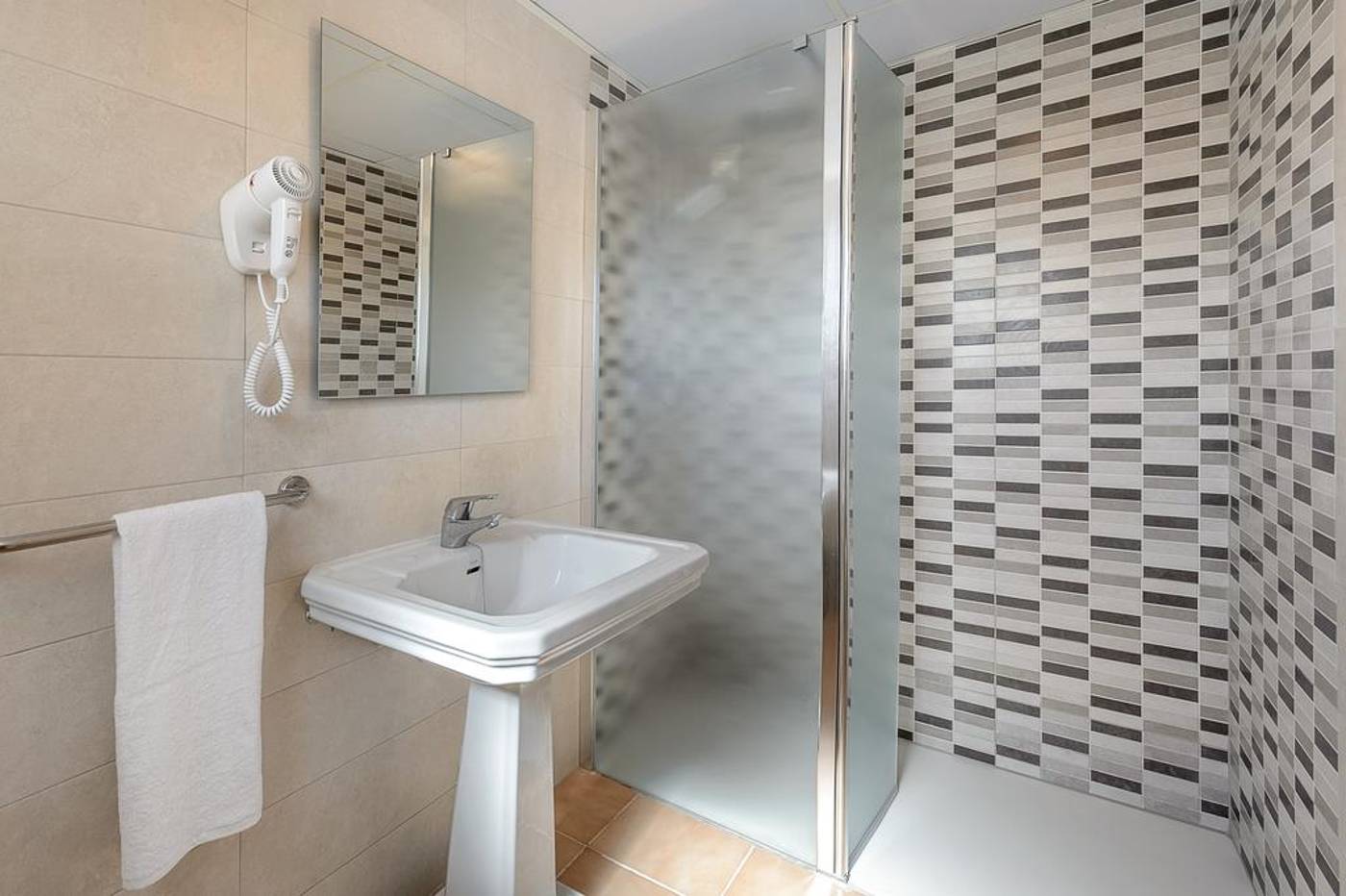 Playasol-Marco-Polo-I-Room-16