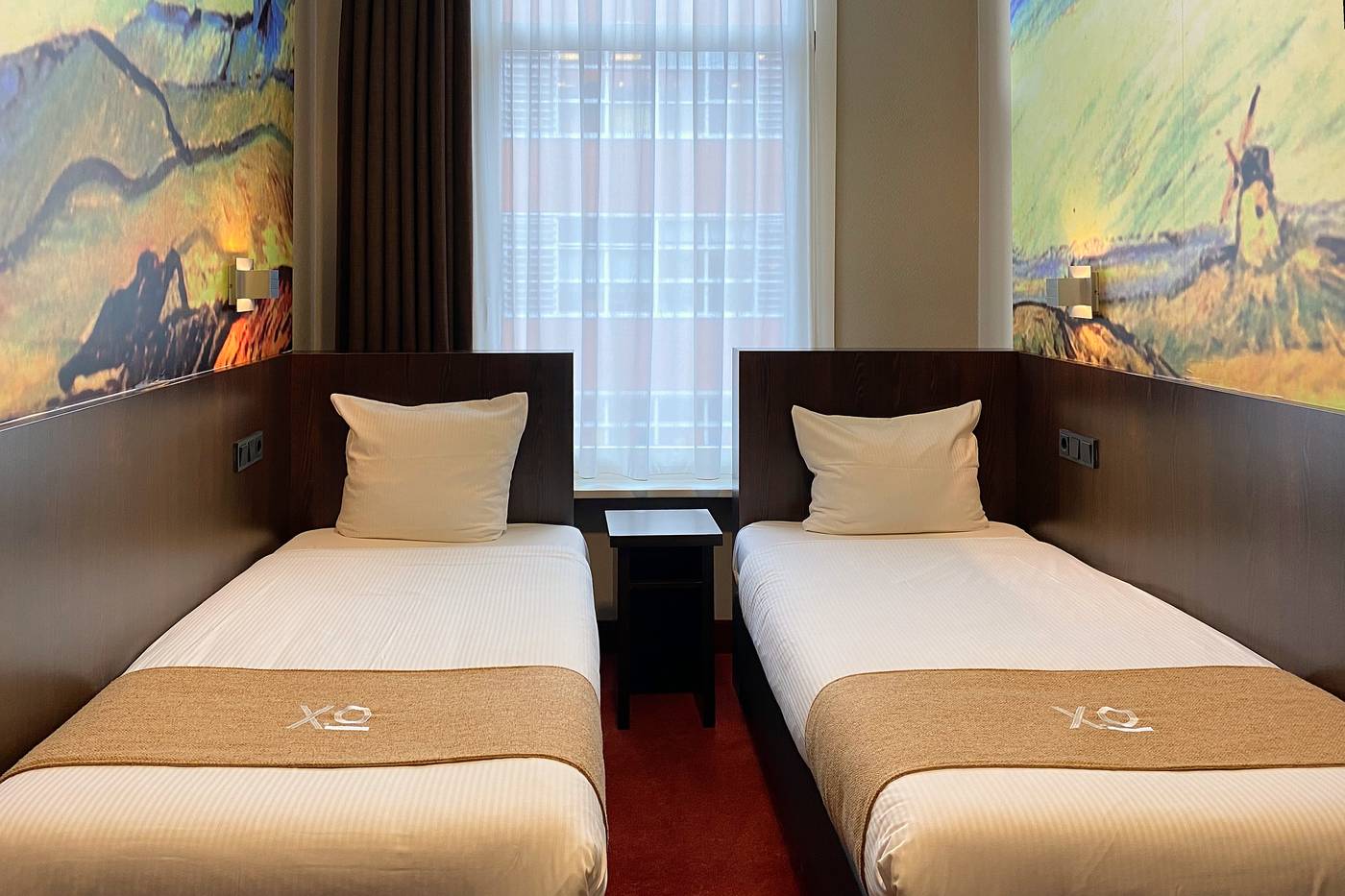 Hotel-Van-Gogh-Room-8