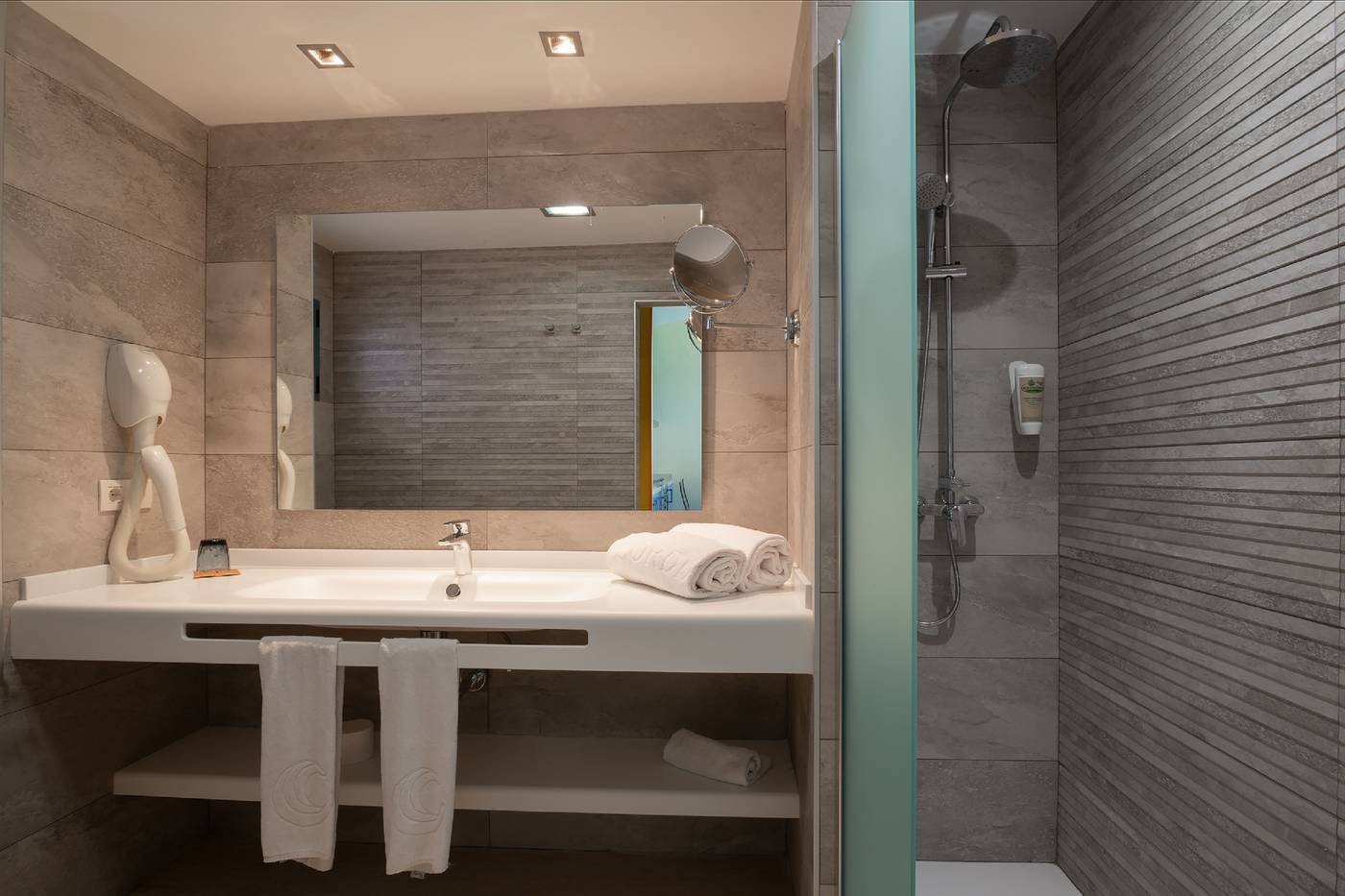 Cordial-Mogan-Valle-Room-25