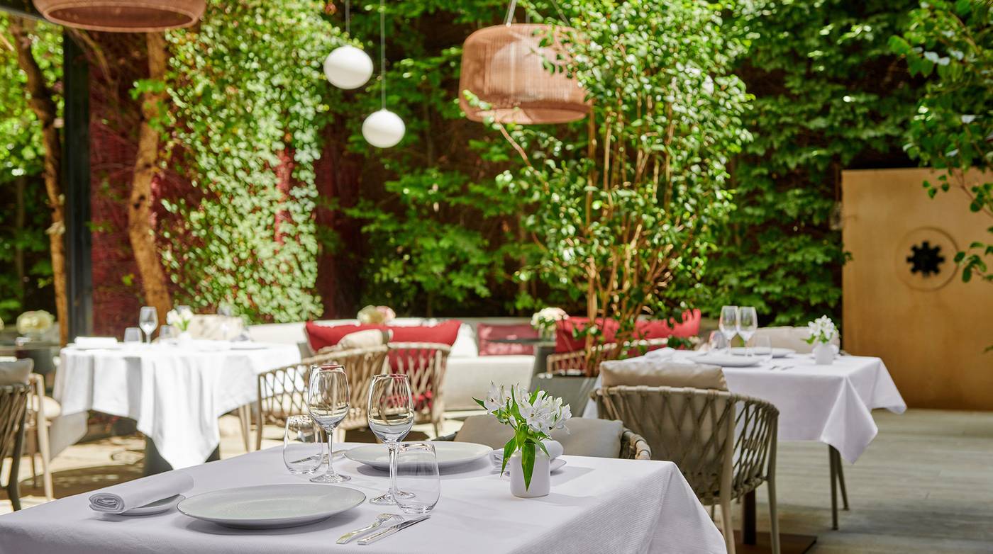 Hotel-Lancaster-Paris-Champs-Elysees-Terrace-31