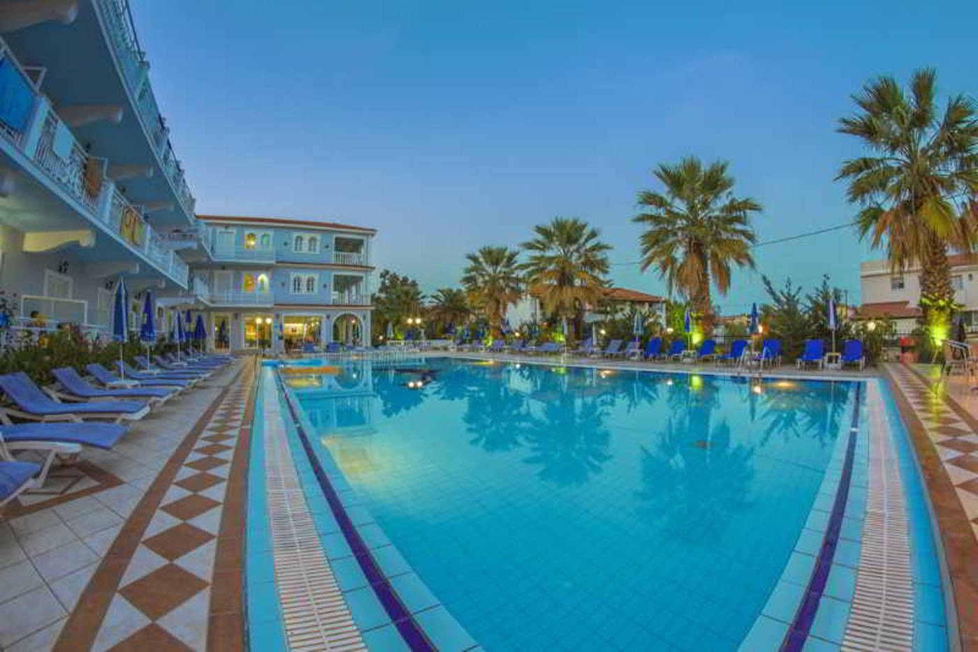 Sunshine-Pool-4
