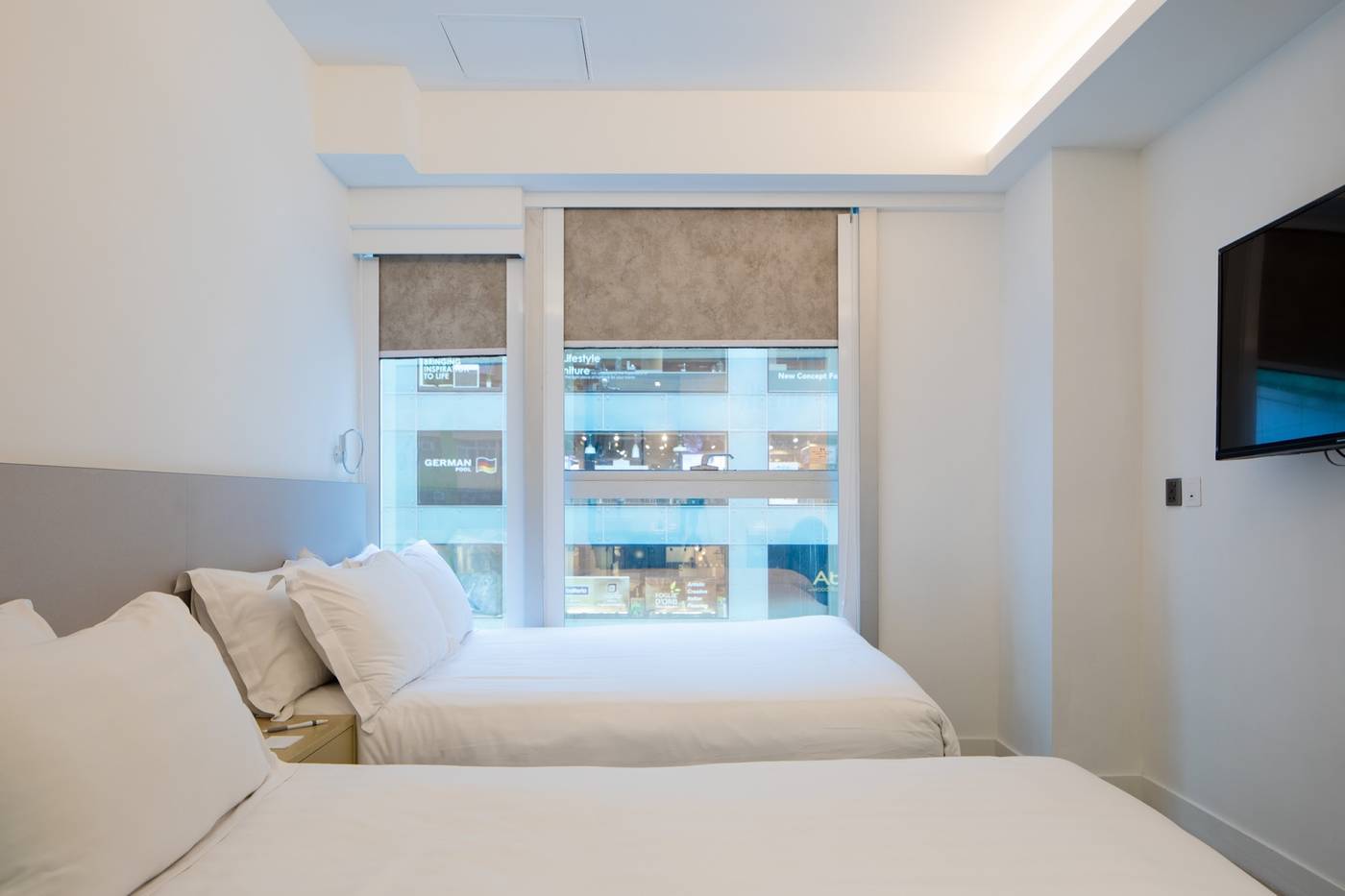 Wifi-Boutique-Room-13