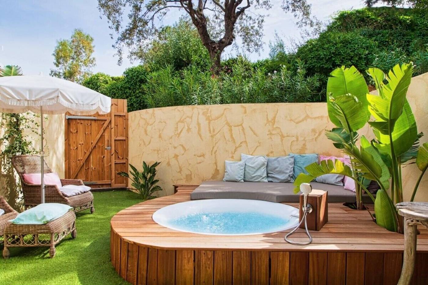 La-Bastide-D-Antoine-Room-12