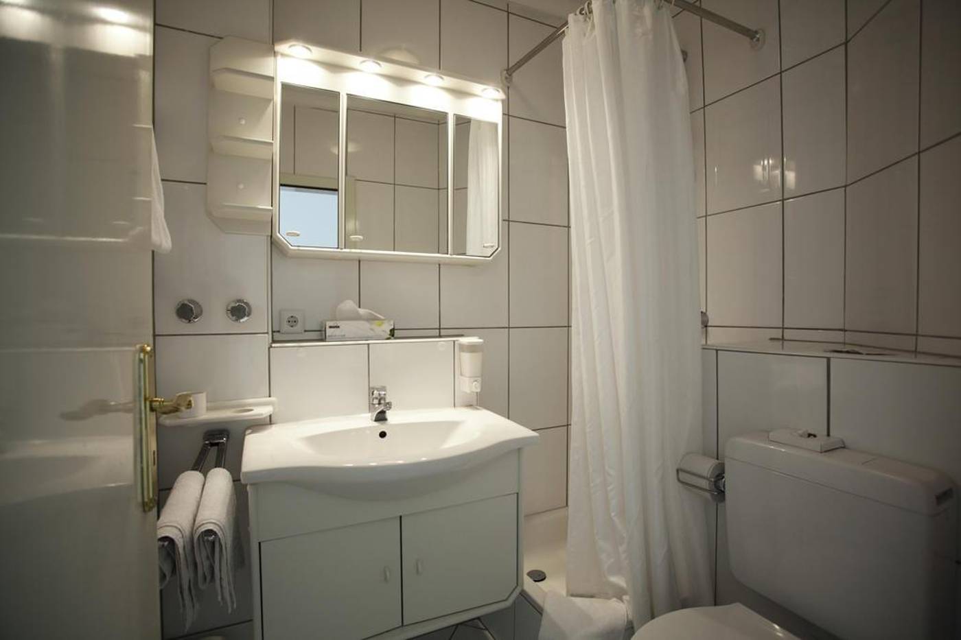 Hotel Petersburg - Germany - DUSSELDORF - General view - 9
