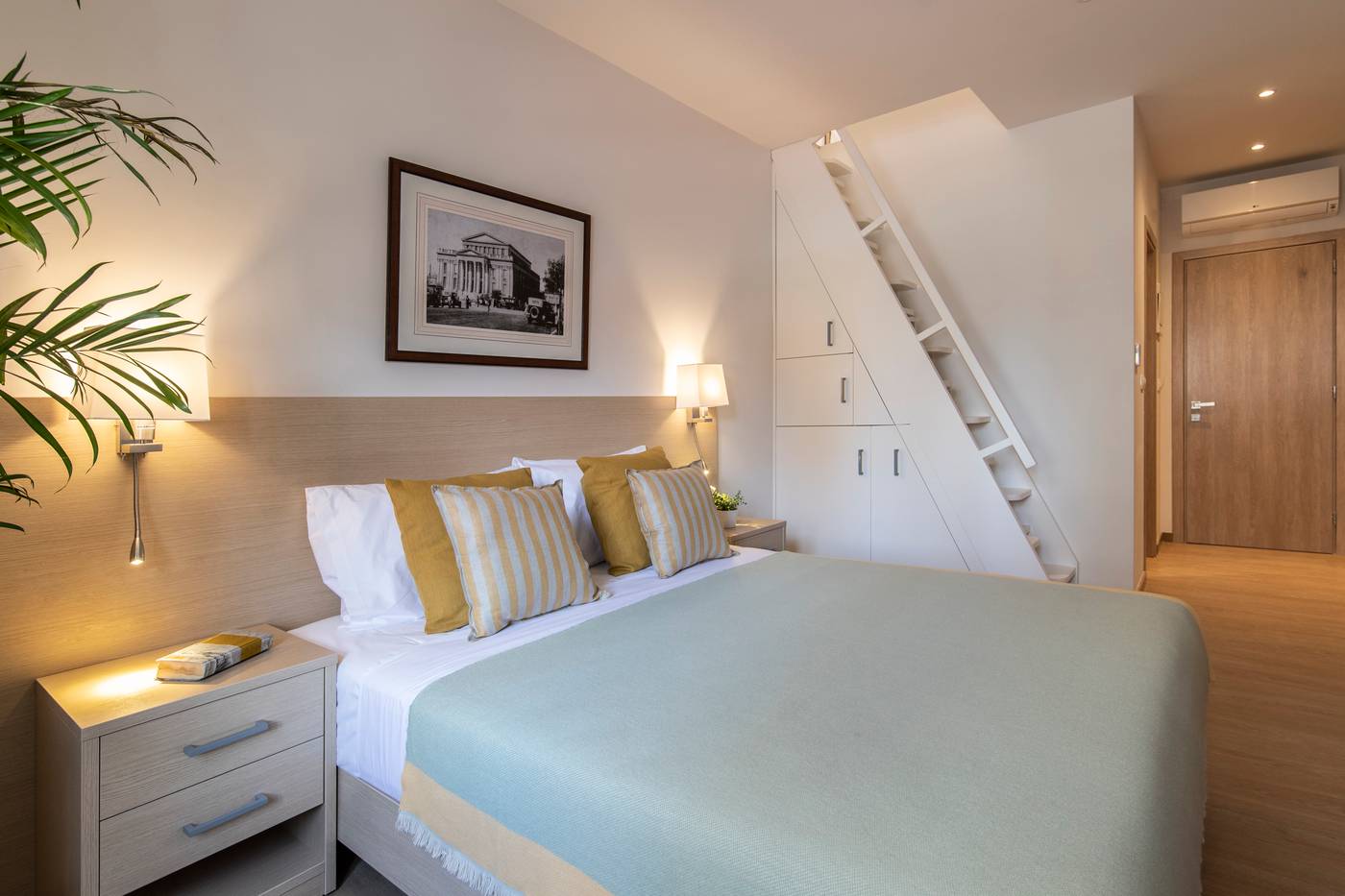 Gallery-Suites---Residences-Room-2