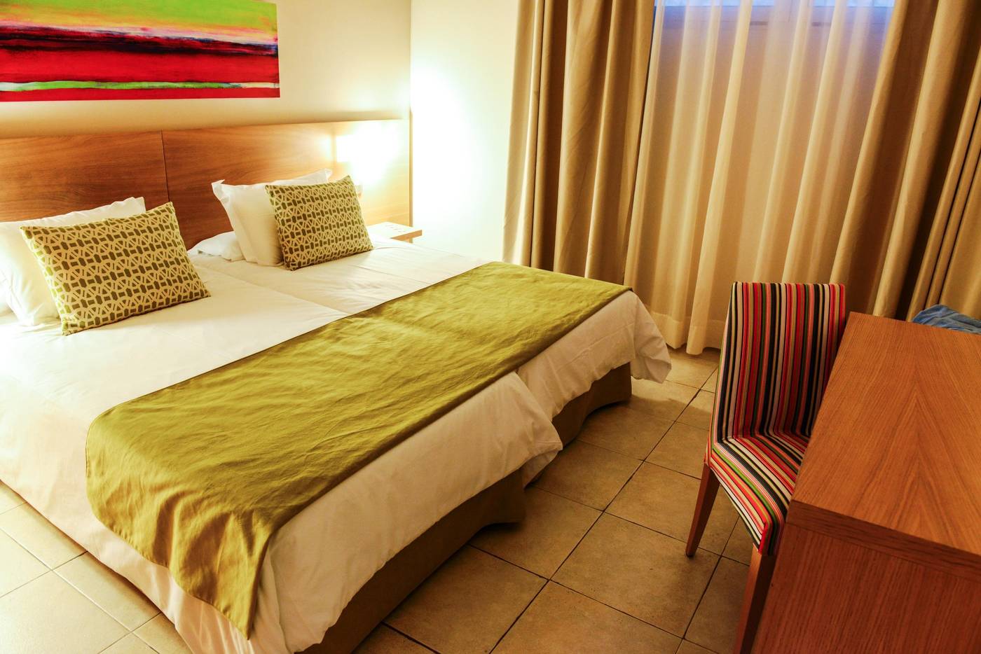 Morasol-Suites-Room-21