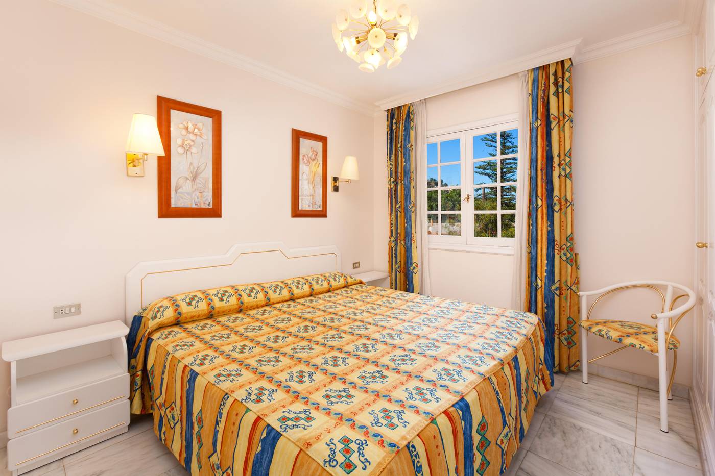 Apartamentos-Casablanca-Room-9