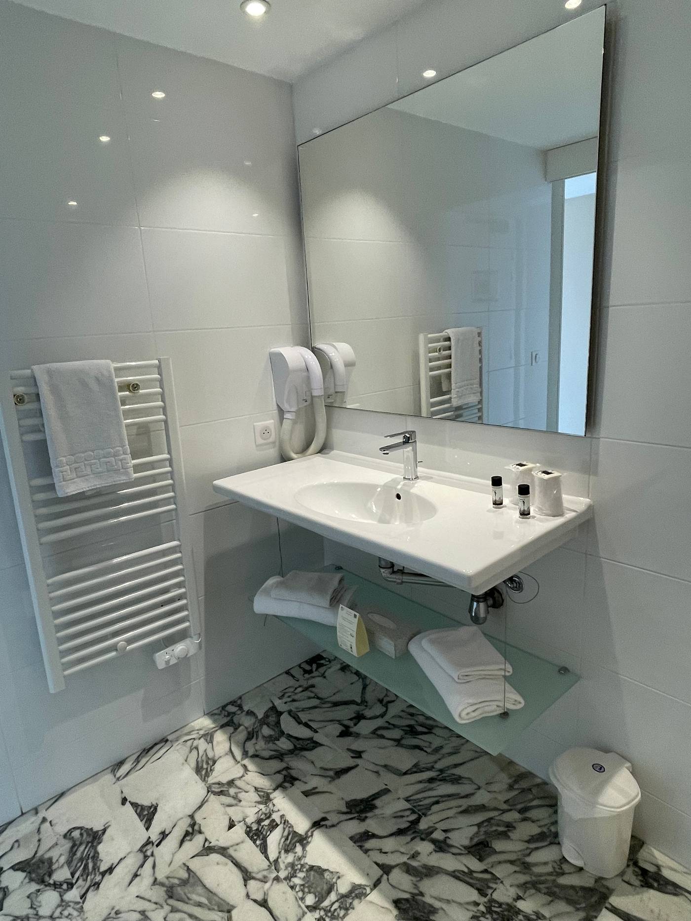 Hotel-Abrial-Cannes-Centre-Room-39