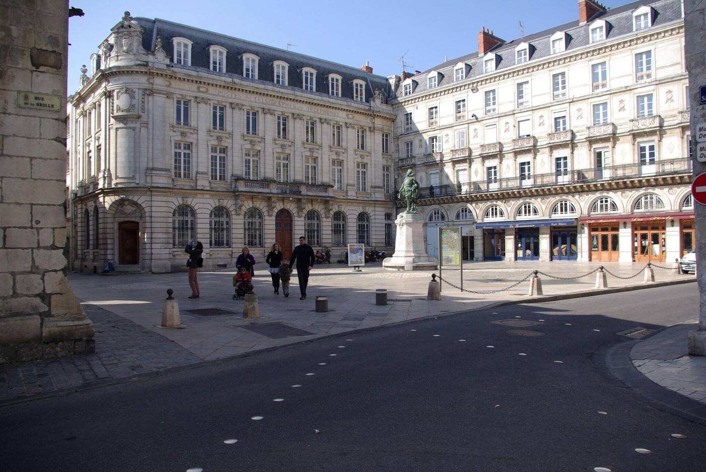 Hotel Henri Iv-France-LA ROCHELLE-General view-3