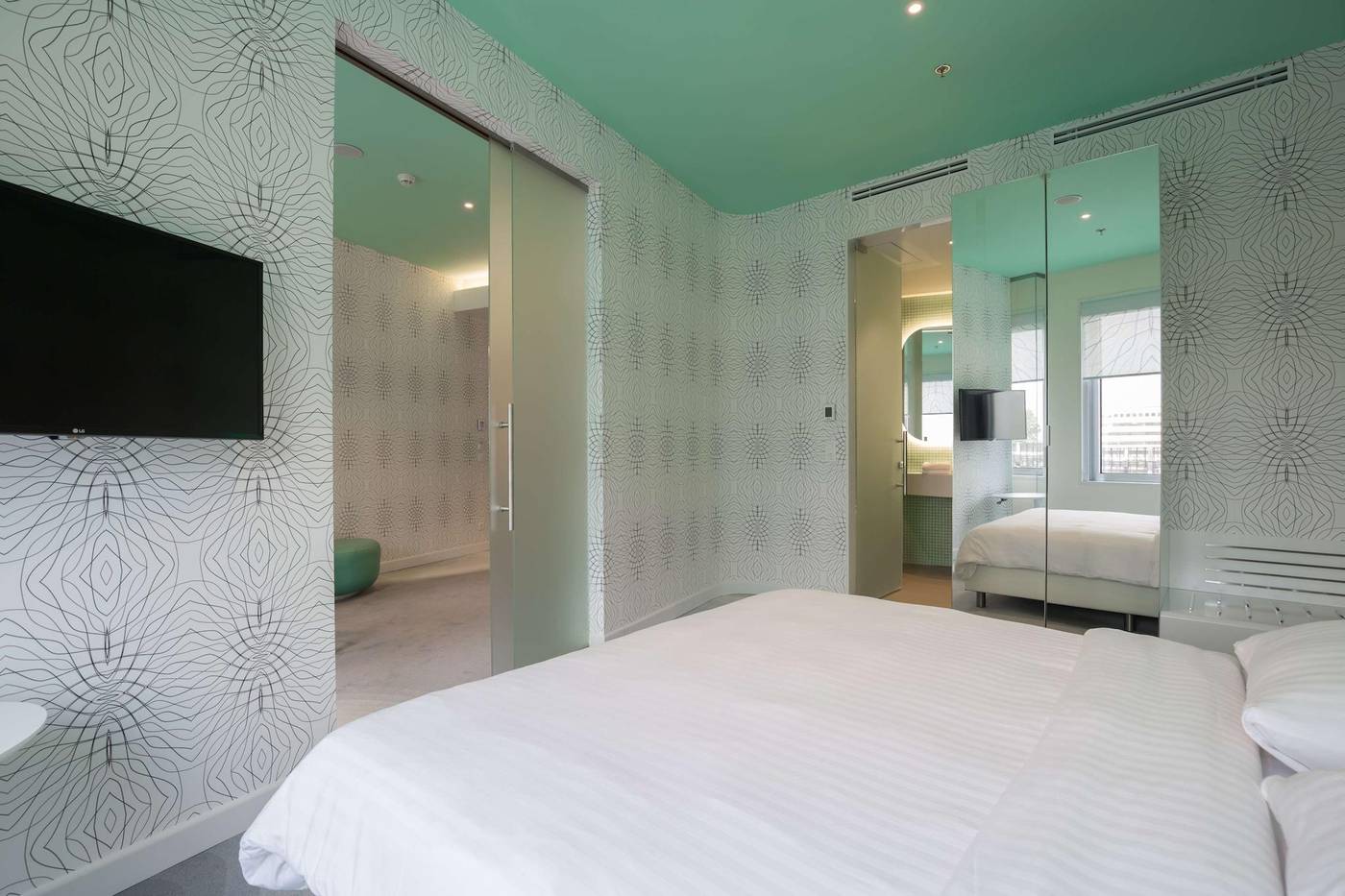 Park-Inn-By-Radisson-Amsterdam-City-West-Room-42