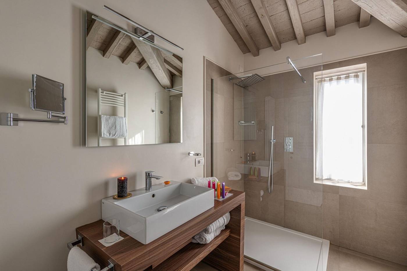 Palazzo-Dipinto-Room-58