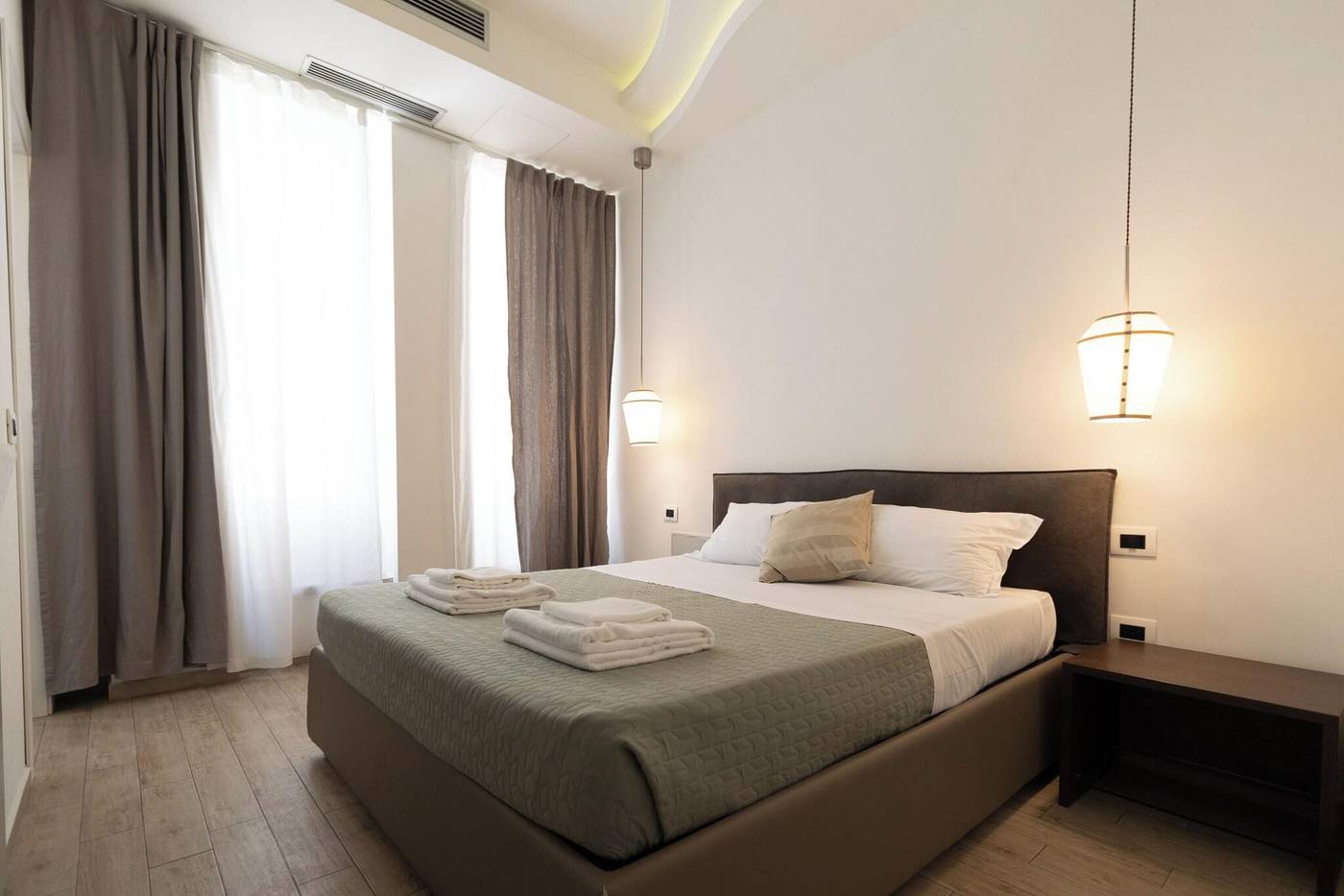 Maison-Maneli-Luxury-B-B-Room-12