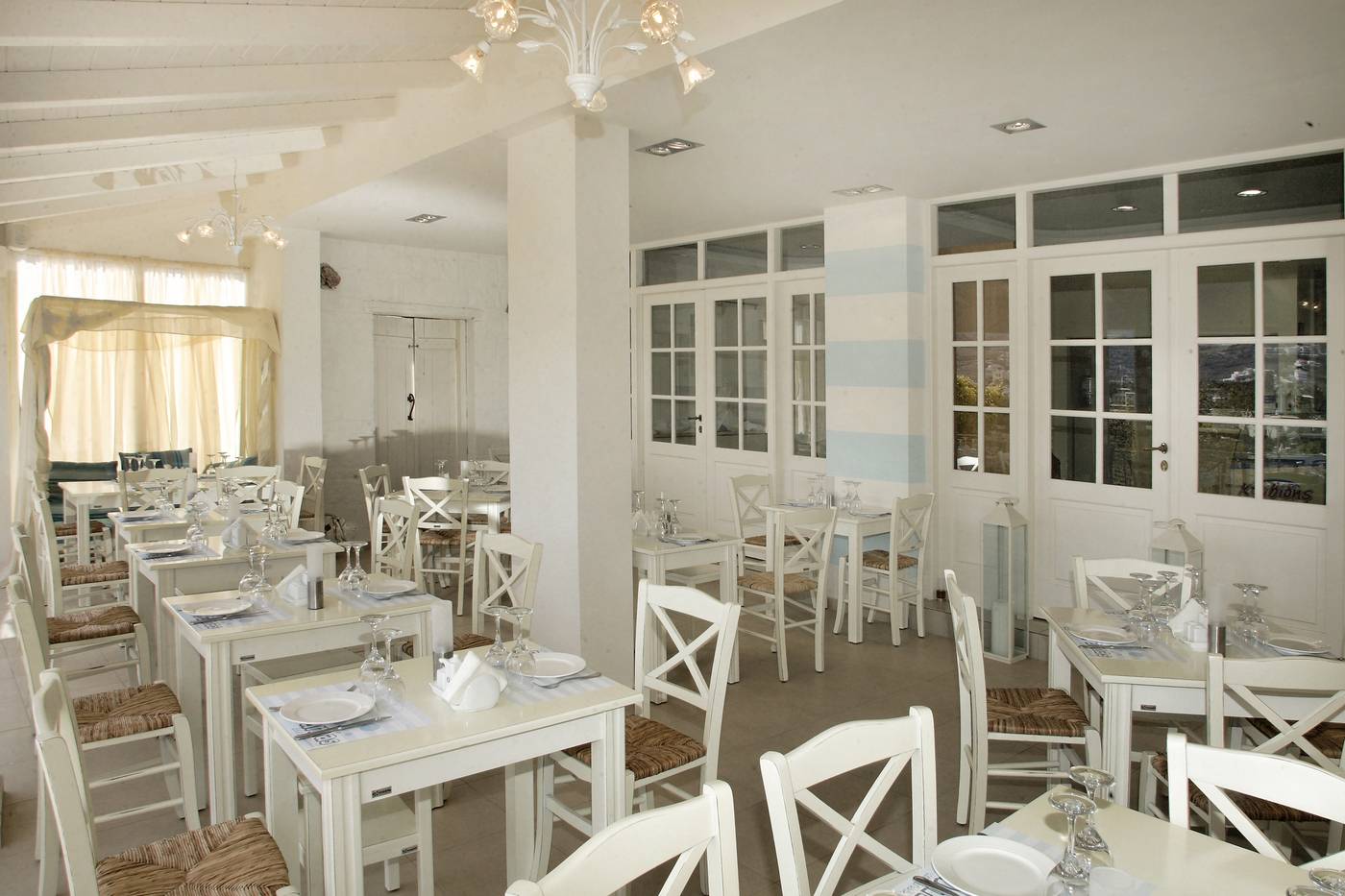 Eva-Mare-Hotel-and-Apartments---Adults-Only-Restaurant-62
