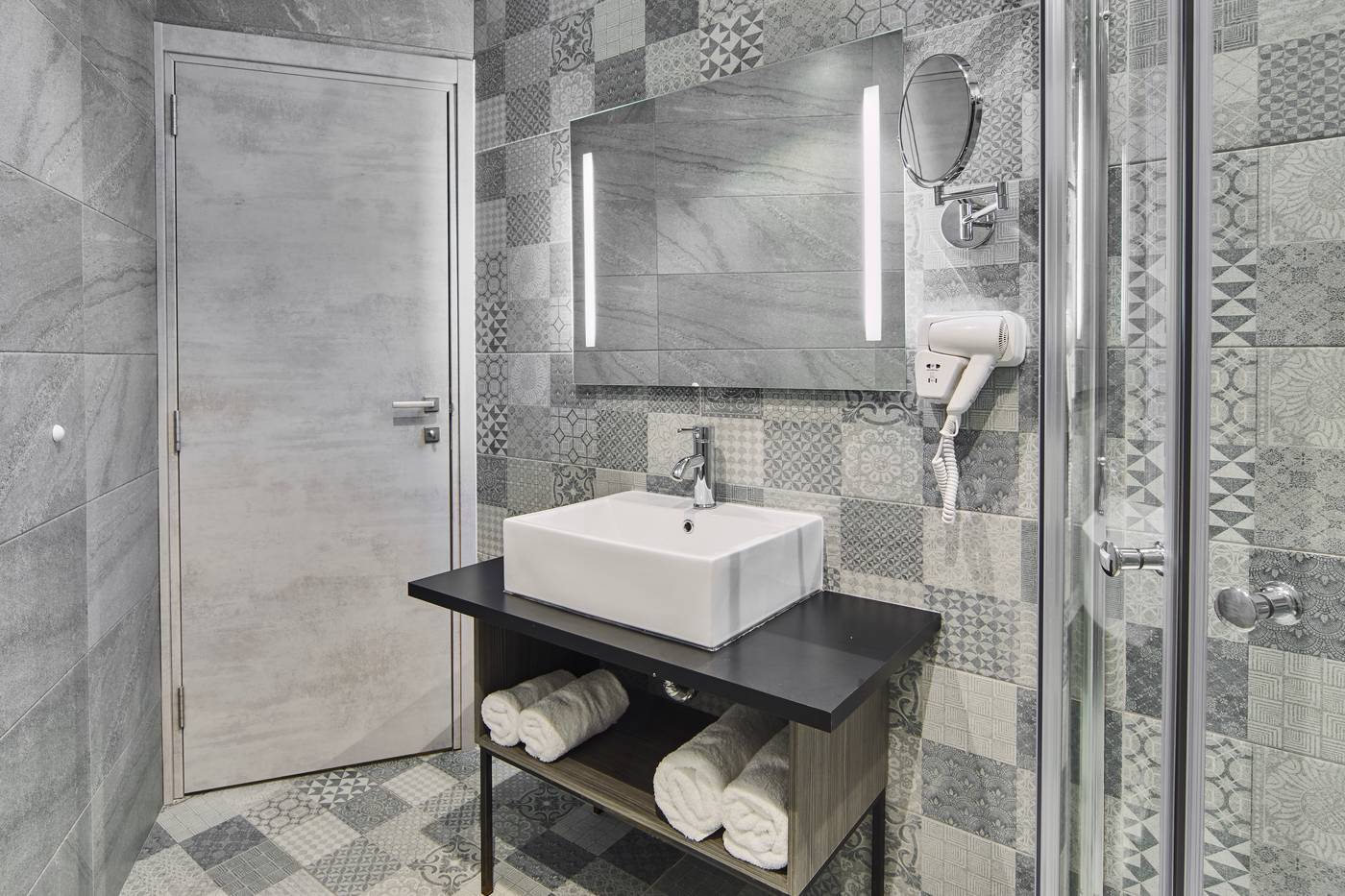 The-District-Hotel-Room-12