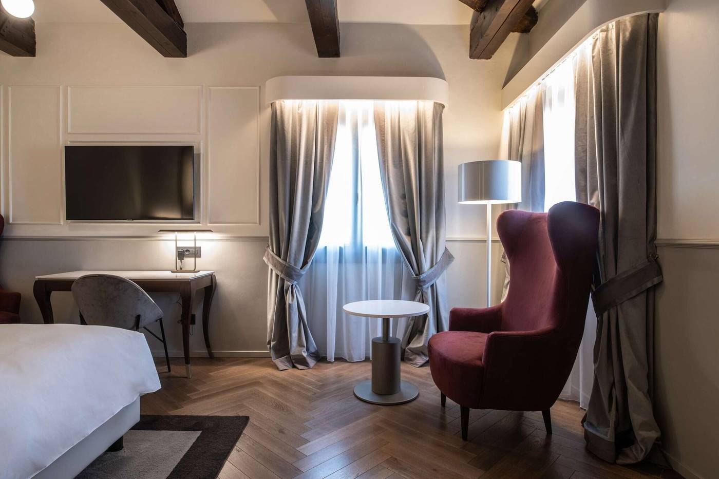 Radisson-Collection-Hotel-Palazzo-Nani-Venice-Room-26