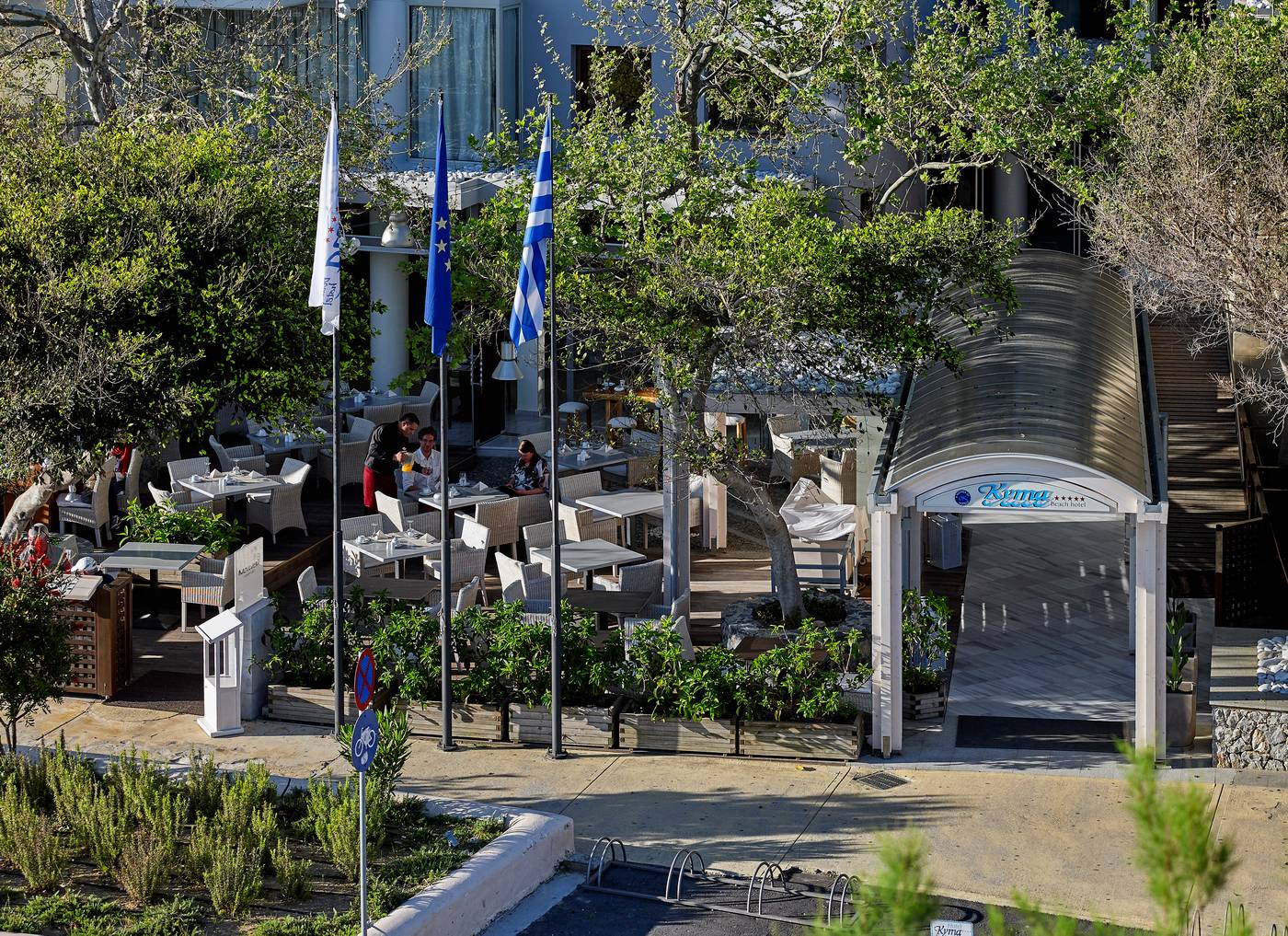 Kyma-Beach-General-view-1