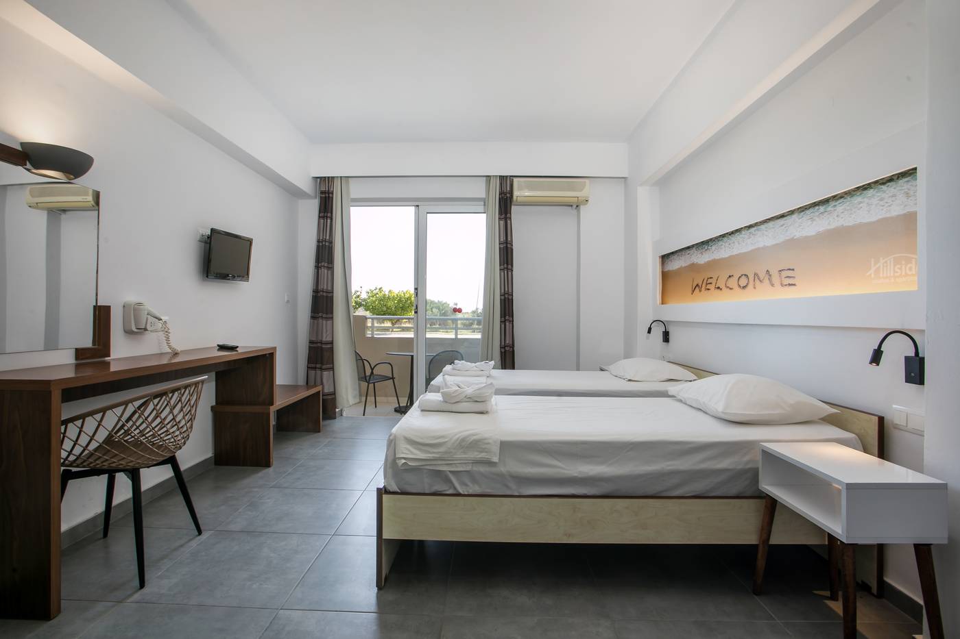 Hillside-Studios-Room-28