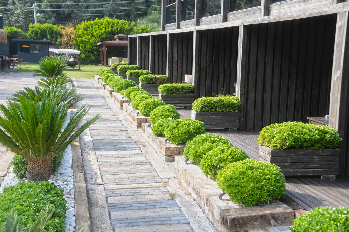 Manaspark-Deluxe-Hotel-General-view-17