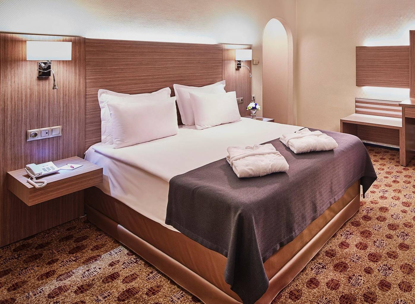 Gunes-Hotel-Merter-Room-19