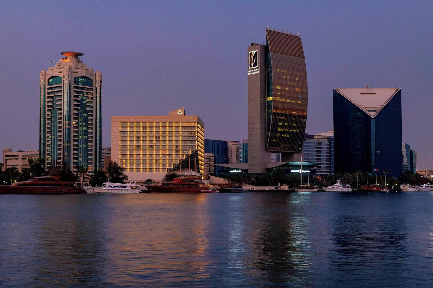 Sheraton-Dubai-Creek-Hotel-and-Towers-General-view-12