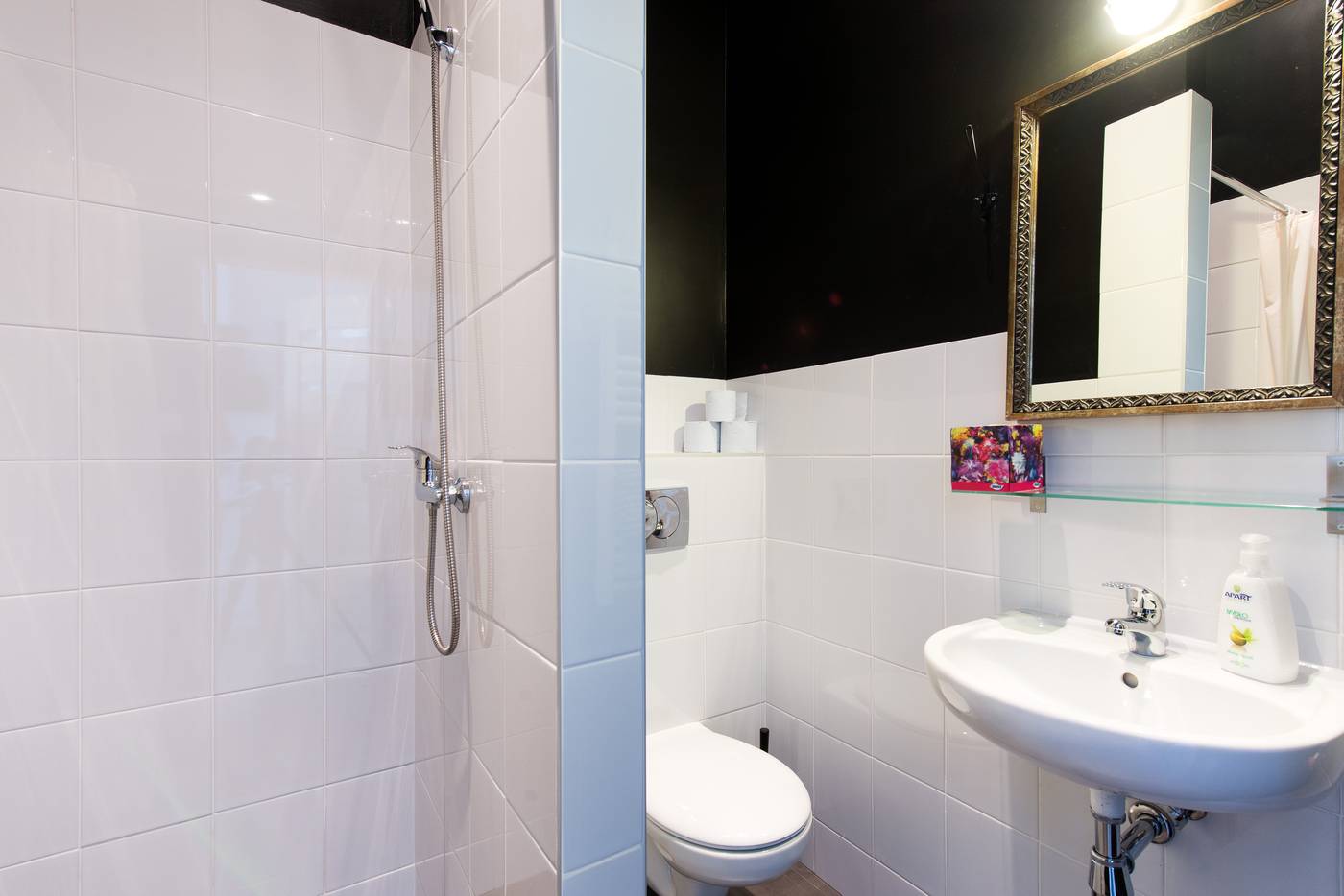 Happy-Tower-Krakow-Room-48