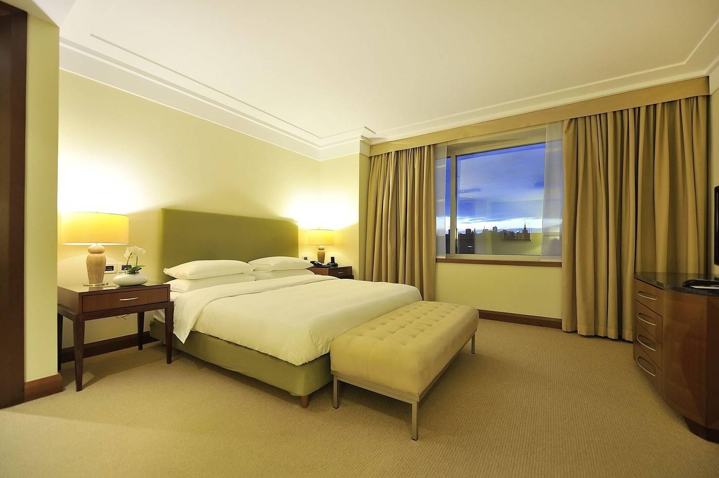 Regent-Warsaw-Hotel-Room-26