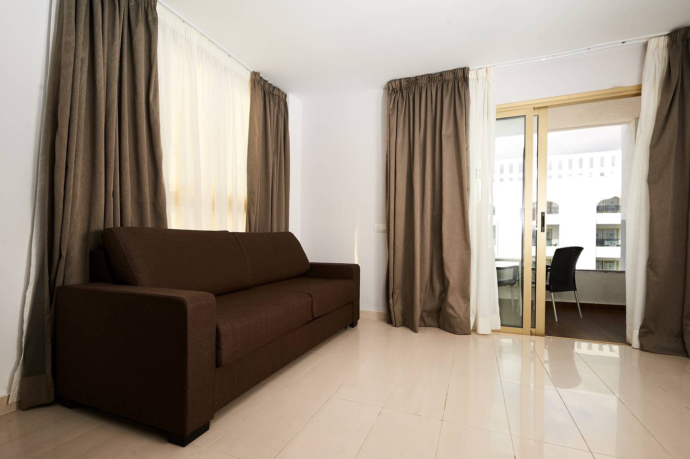 Columbus-Aparthotel-Room-20