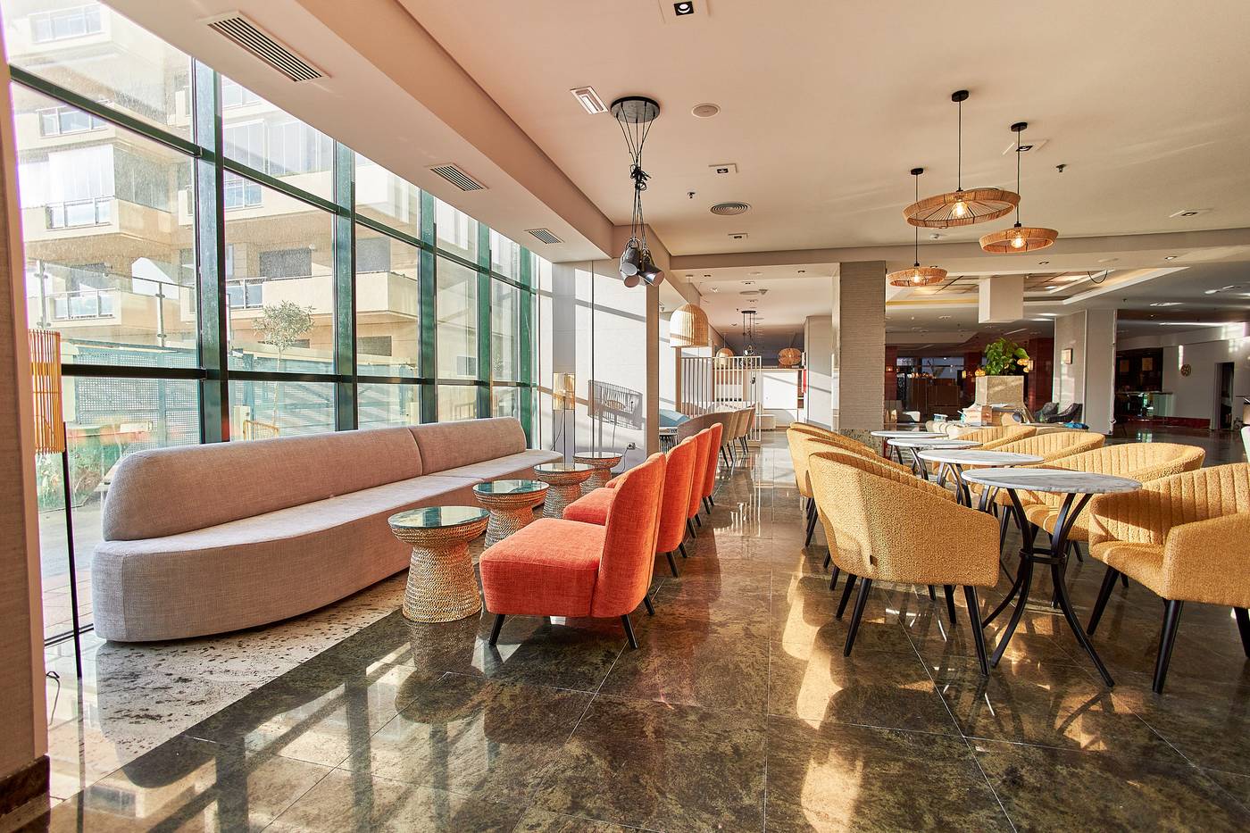 Leonardo-Hotel-Fuengirola-Costa-del-Sol-Lobby-40