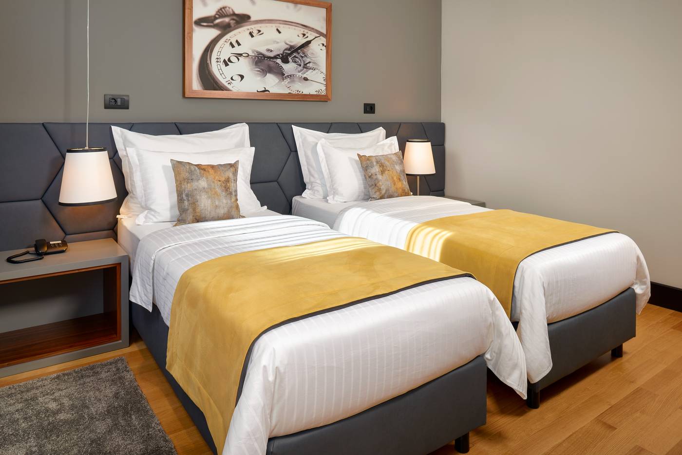 Sia-Split-Hotel-Room-10