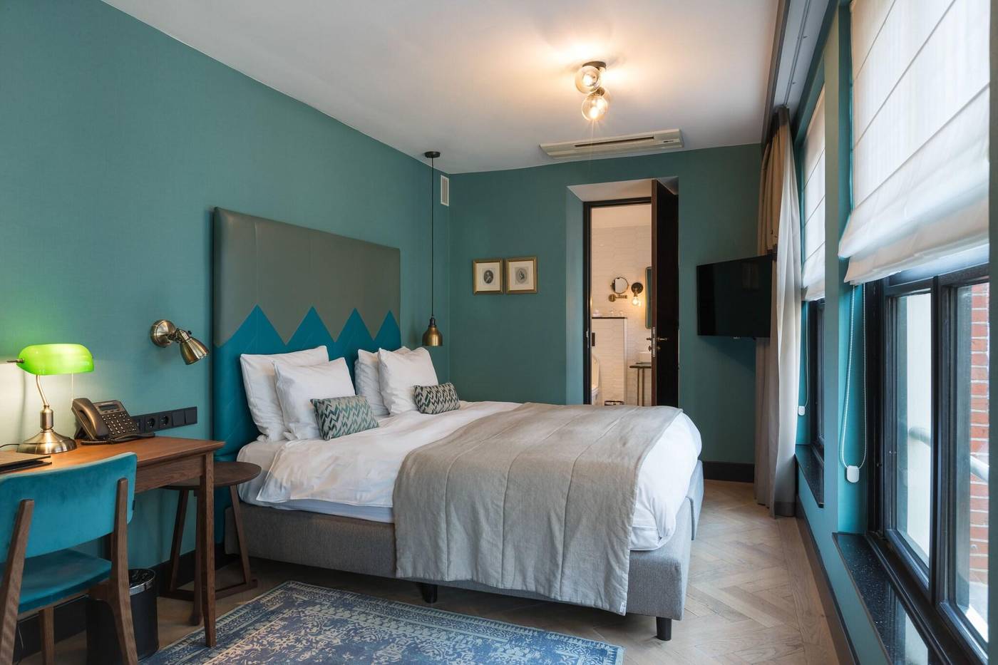 The-Hendrick-S-Hotel-Room-20