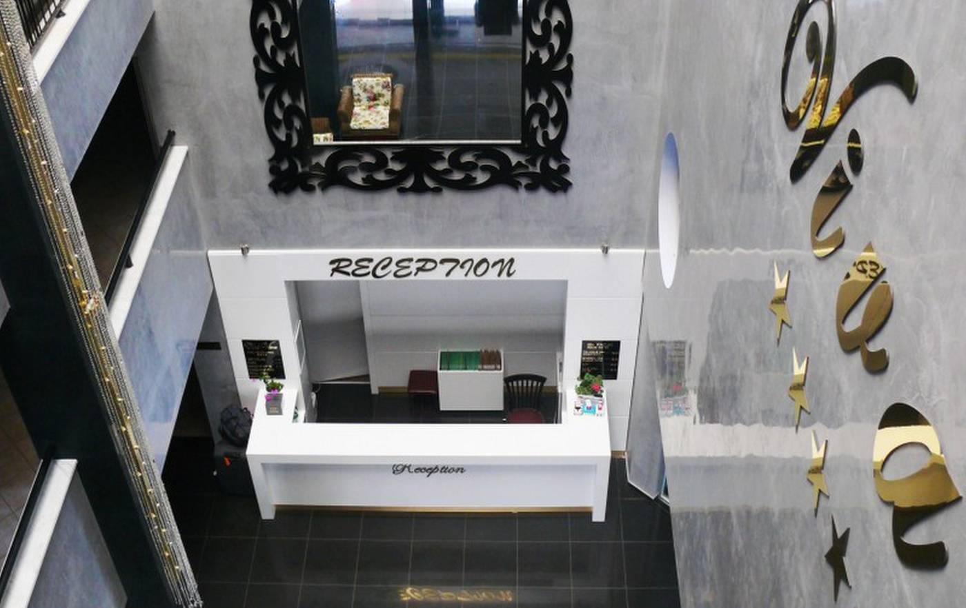 Club-Viva-Hotel-and-Apartments-Lobby-27