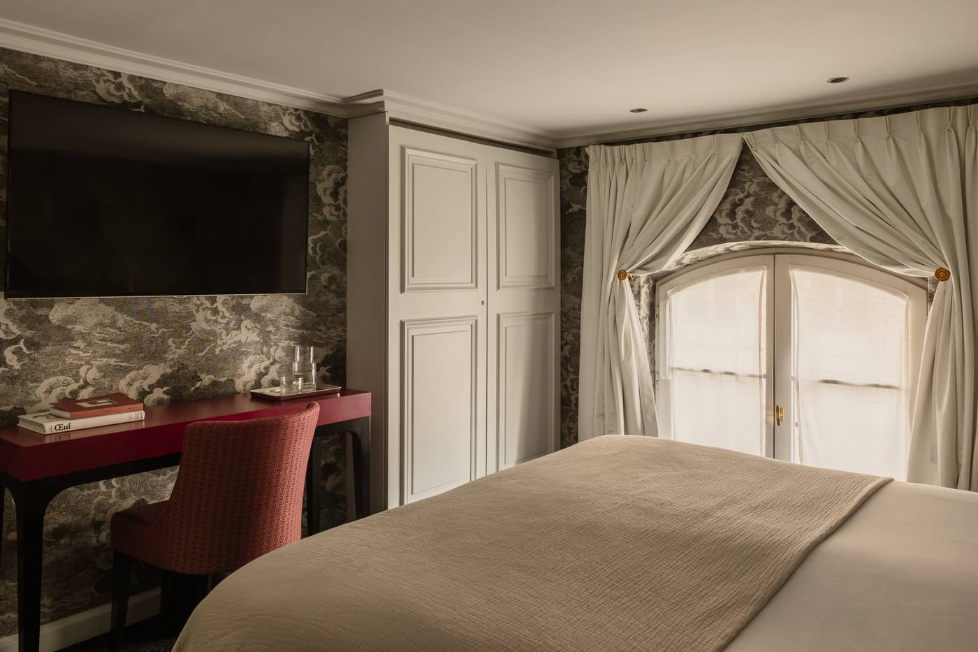 Hotel-Bourgogne---Montana-Room-26