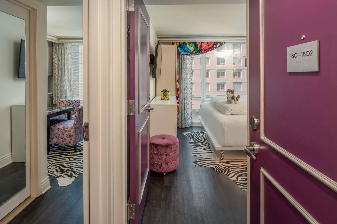 Staypineapple--An-Artful-Hotel--Midtown-New-York-Room-18