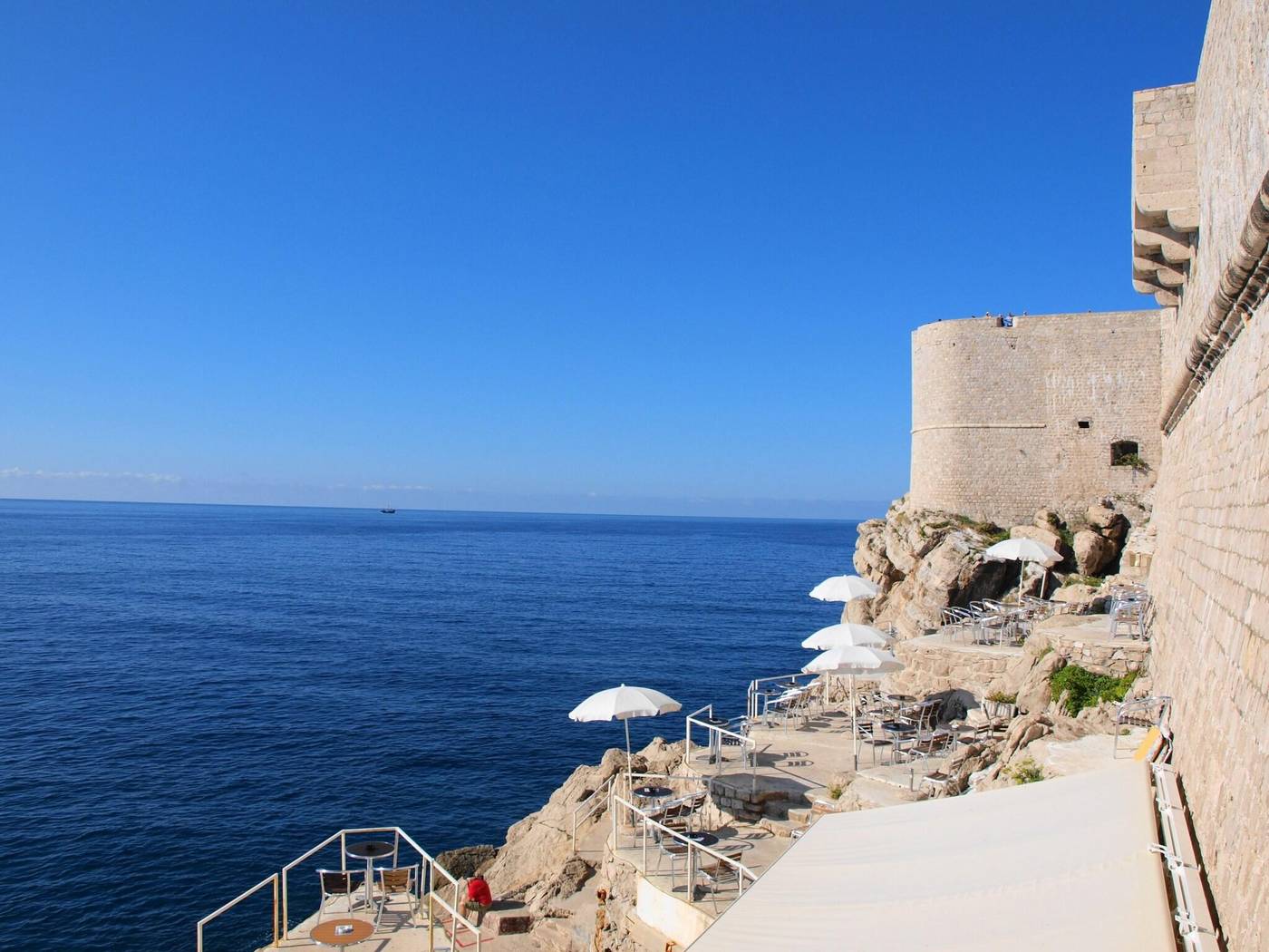 The-Miro-Studio-Apartments-Beach-31