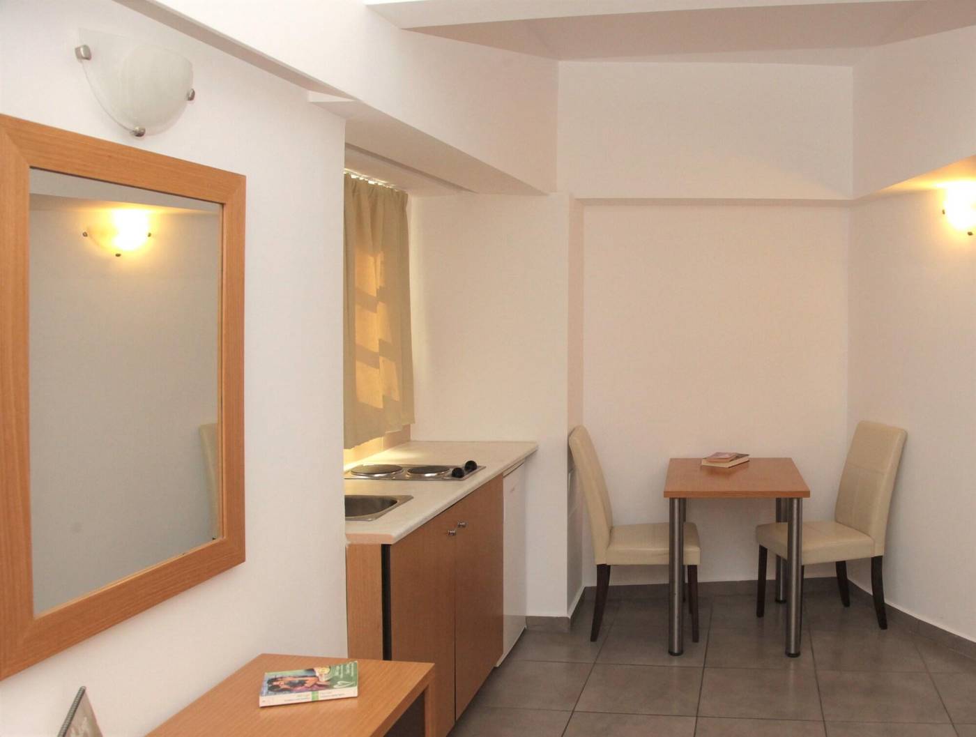 Mimosa-Suites-Hotel-Room-9