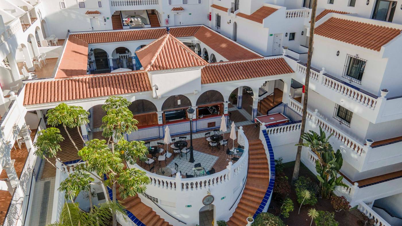 15.12.25 ONA Beverly Hills Heights