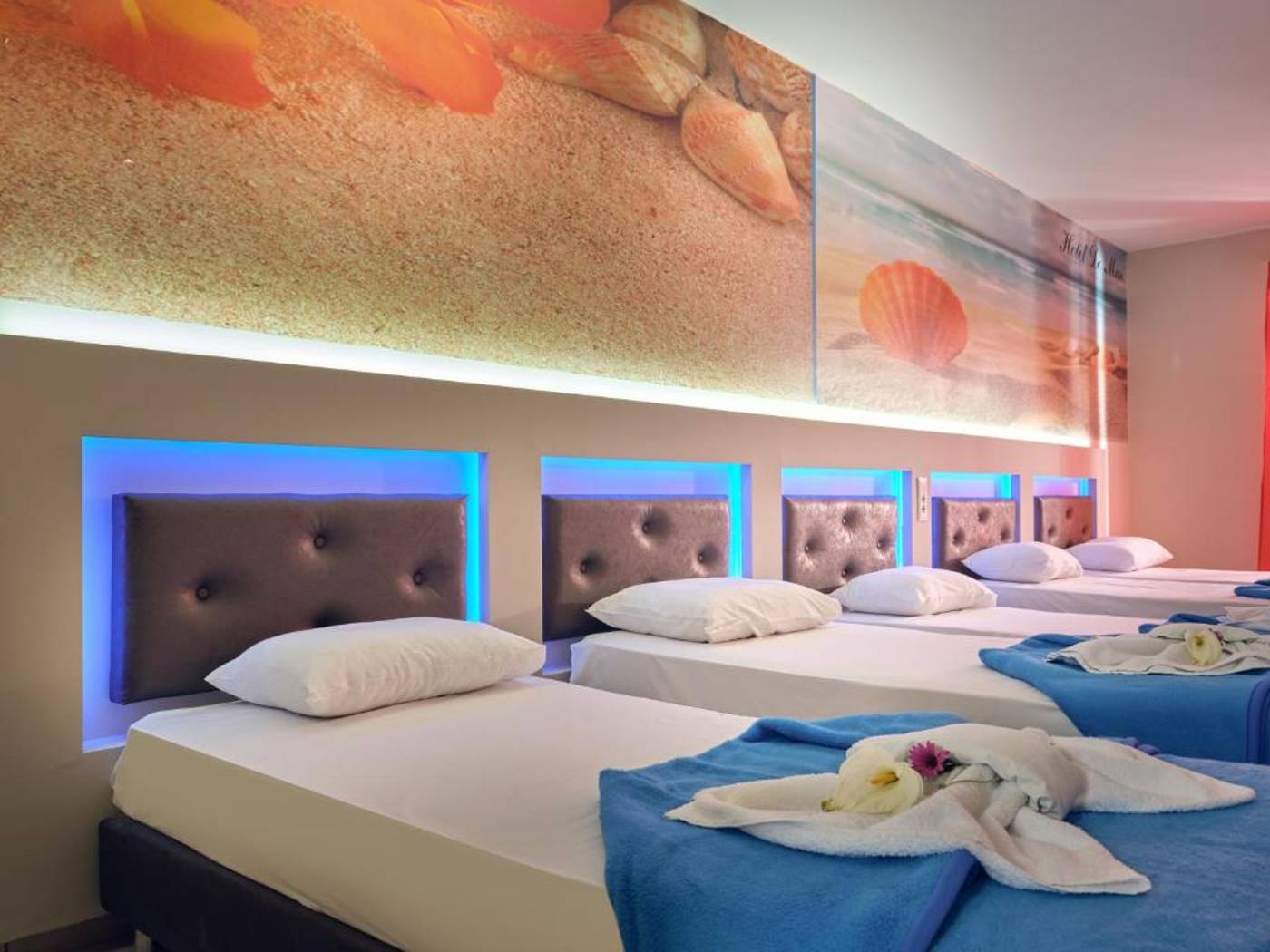 Savvas-De-Mar-Room-31